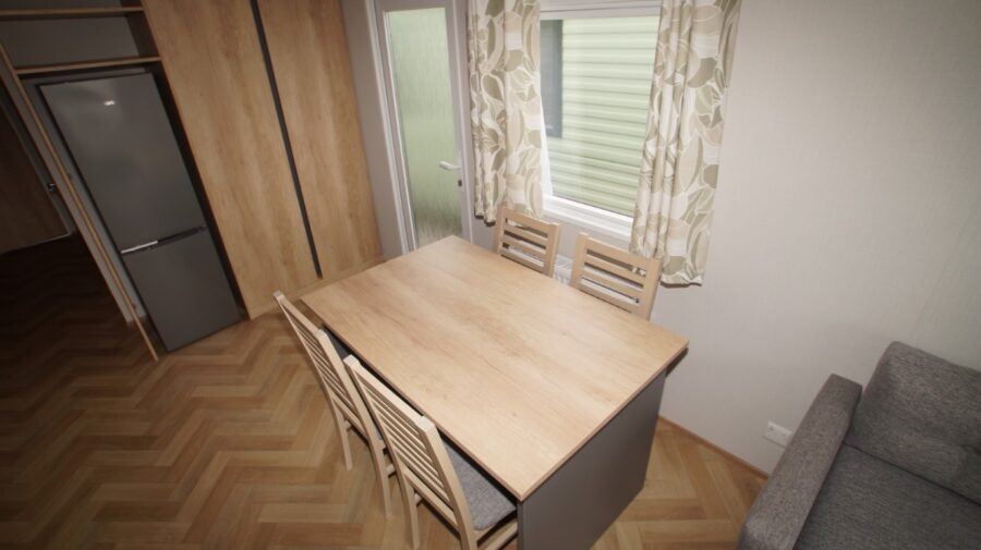 Carnaby Lifestyle 473 - Image 5
