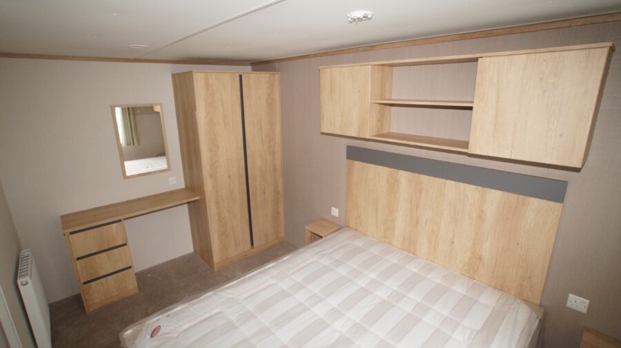 Carnaby Lifestyle 473 - Image 9