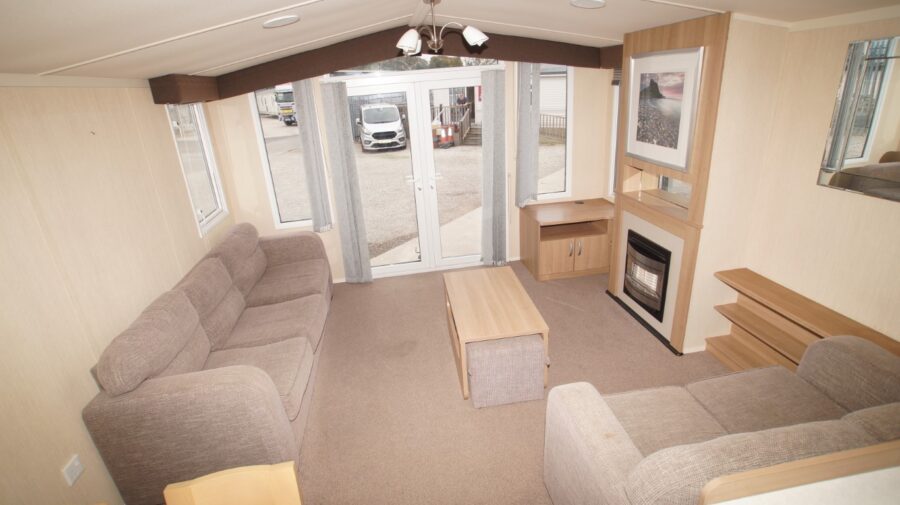 Swift Bordeaux 561 - Image 2