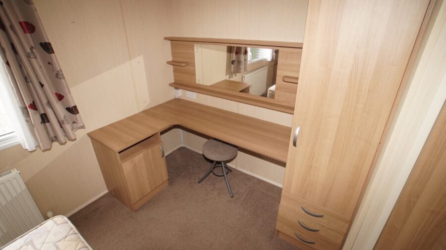 Swift Bordeaux 561 - Image 7