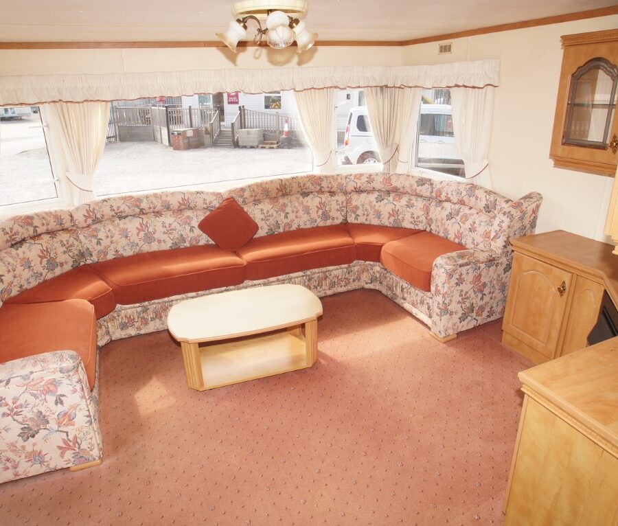 Alternative view of Willerby Granada 654