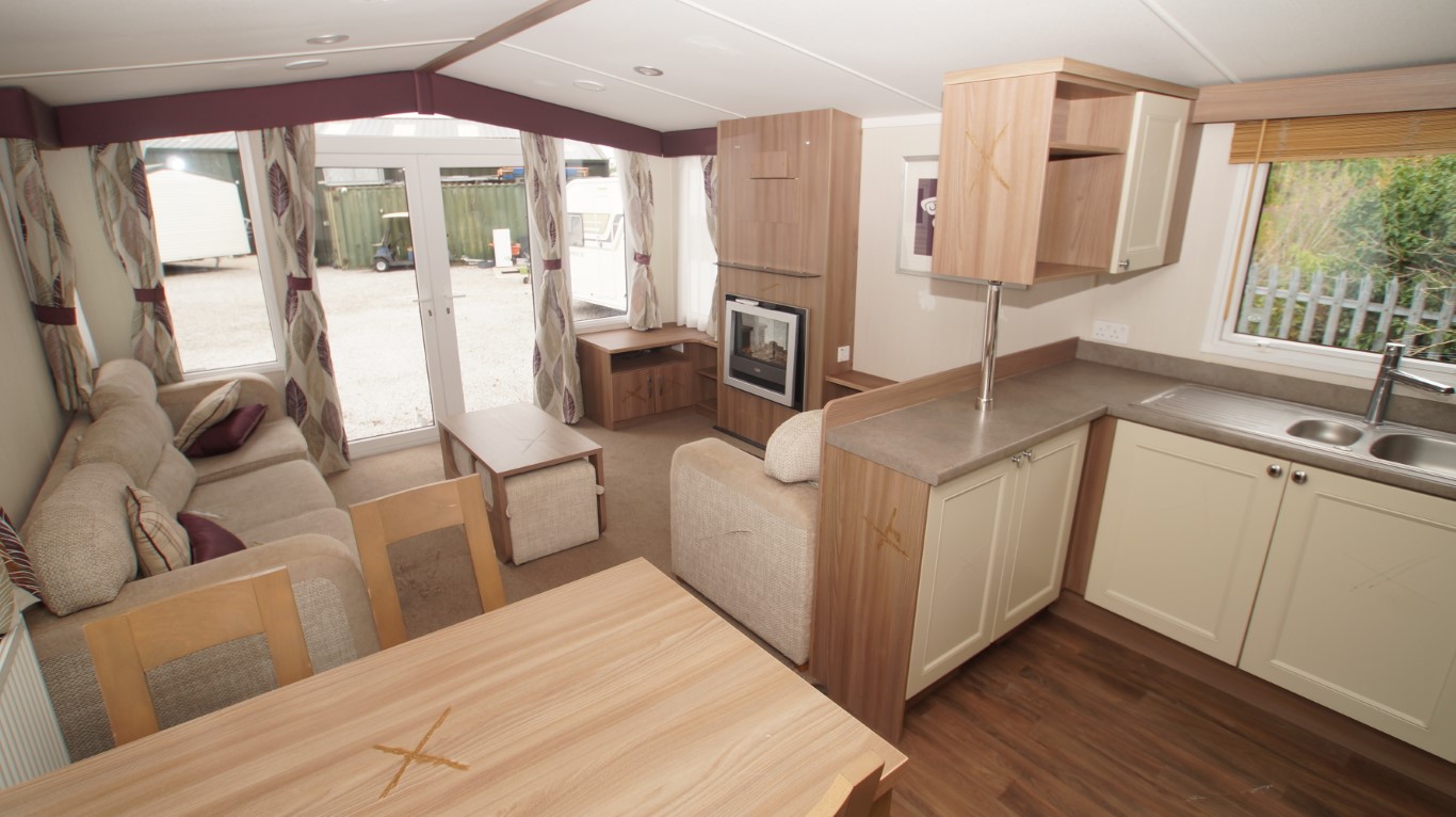 Swift Bordeaux Exclusive 647 - Image 3