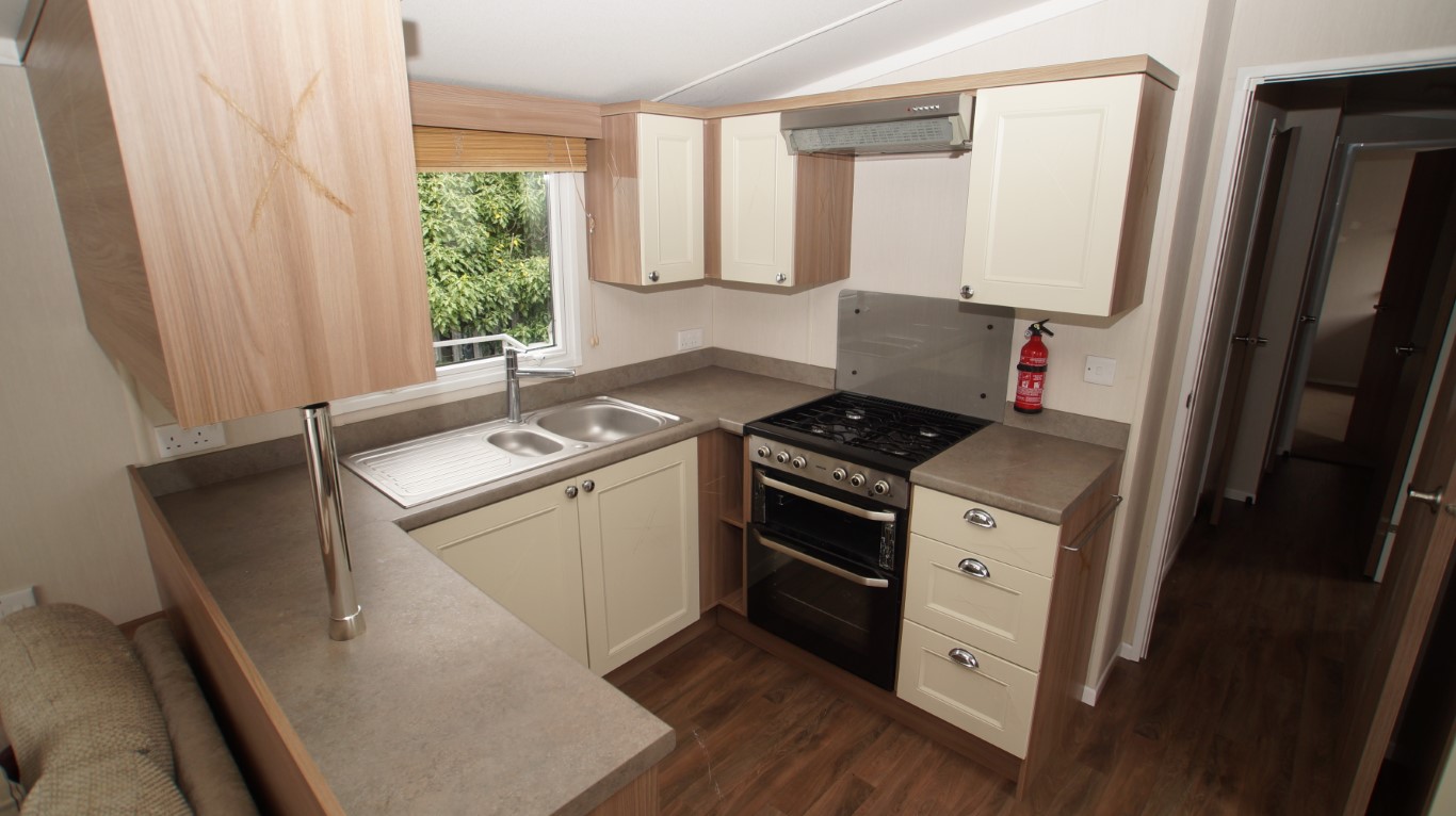 Swift Bordeaux Exclusive 647 - Image 7