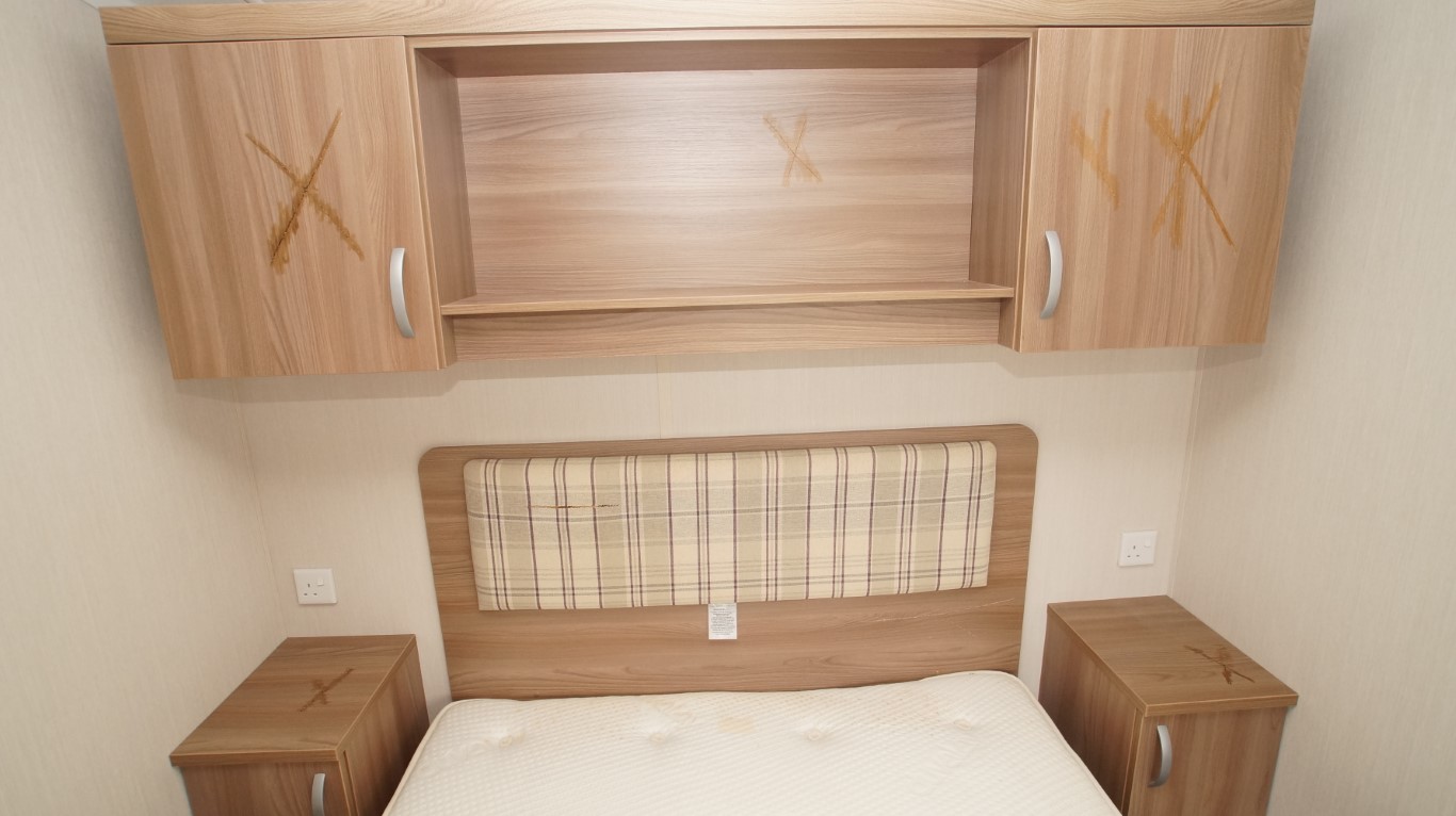 Swift Bordeaux Exclusive 647 - Image 25