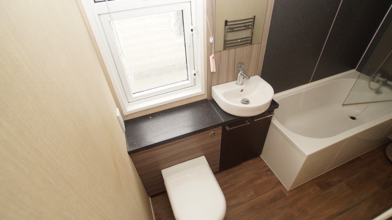 Swift Champagne Lodge 634 -Resi Spec - Image 12