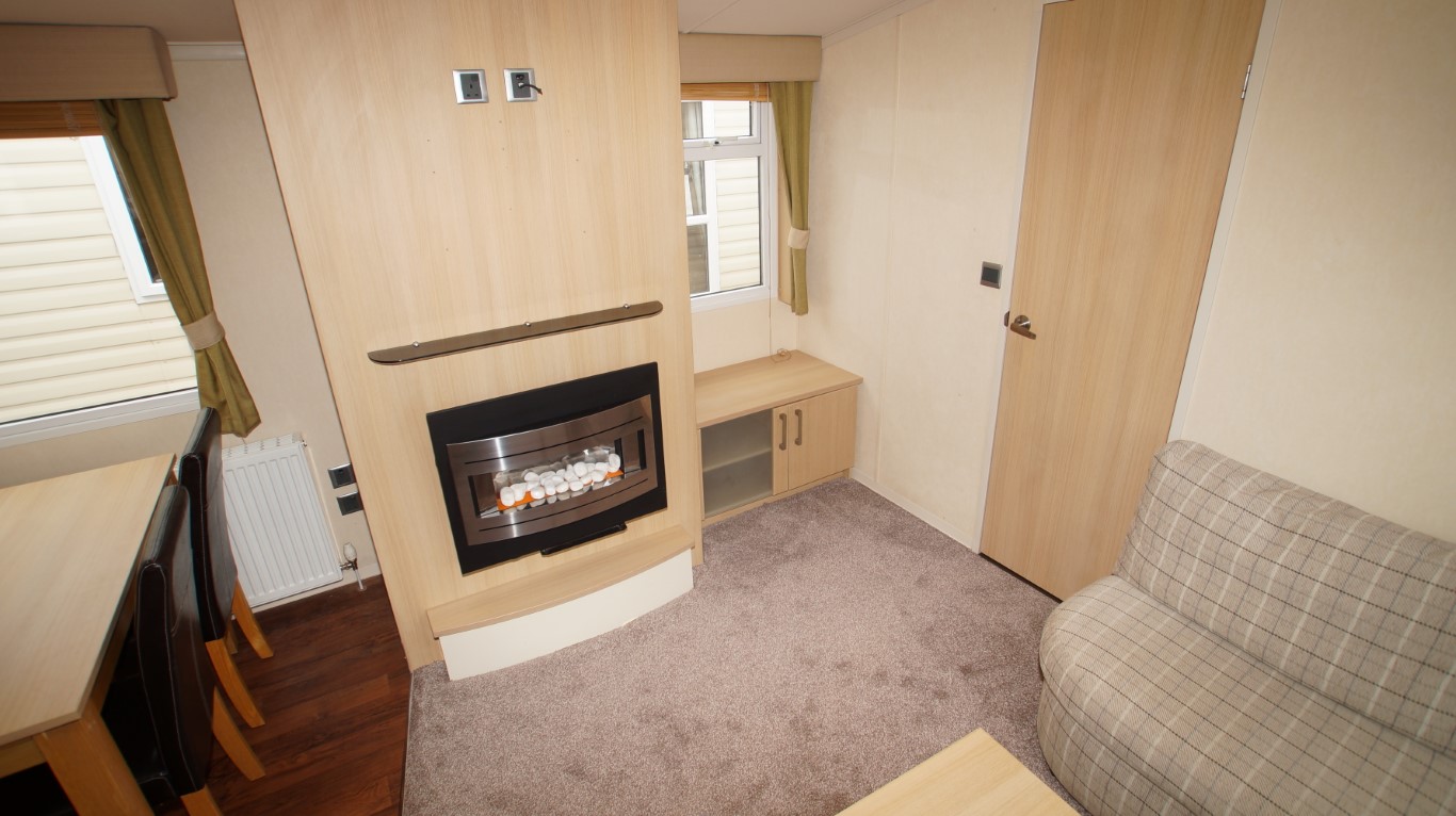 Swift Serenity 585 - Image 3