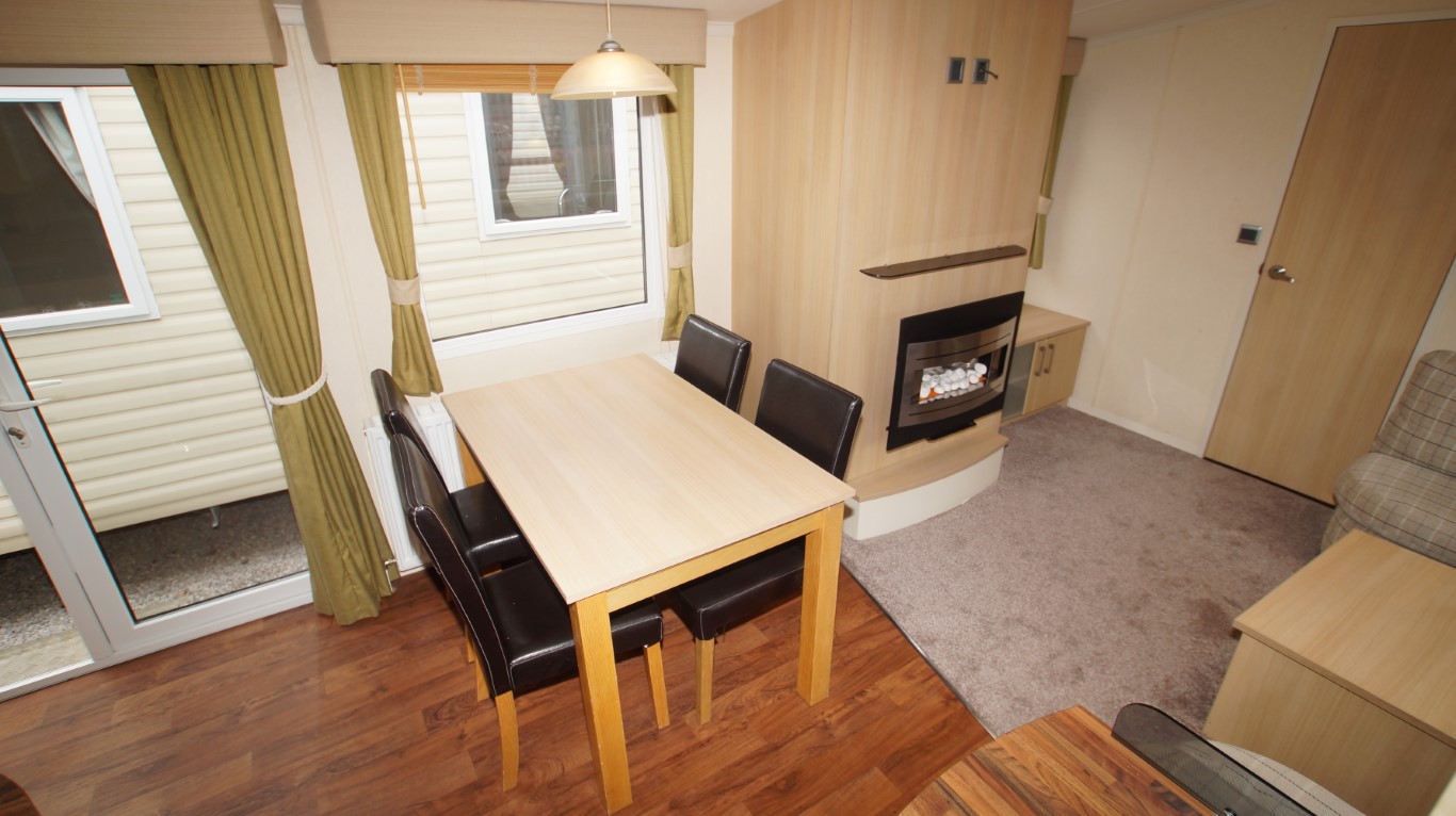 Swift Serenity 585 - Image 4