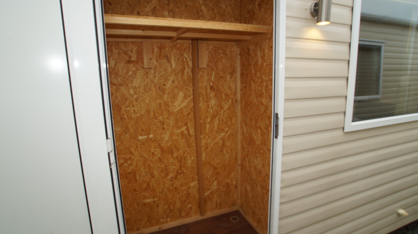 Swift Serenity 585 - Image 12